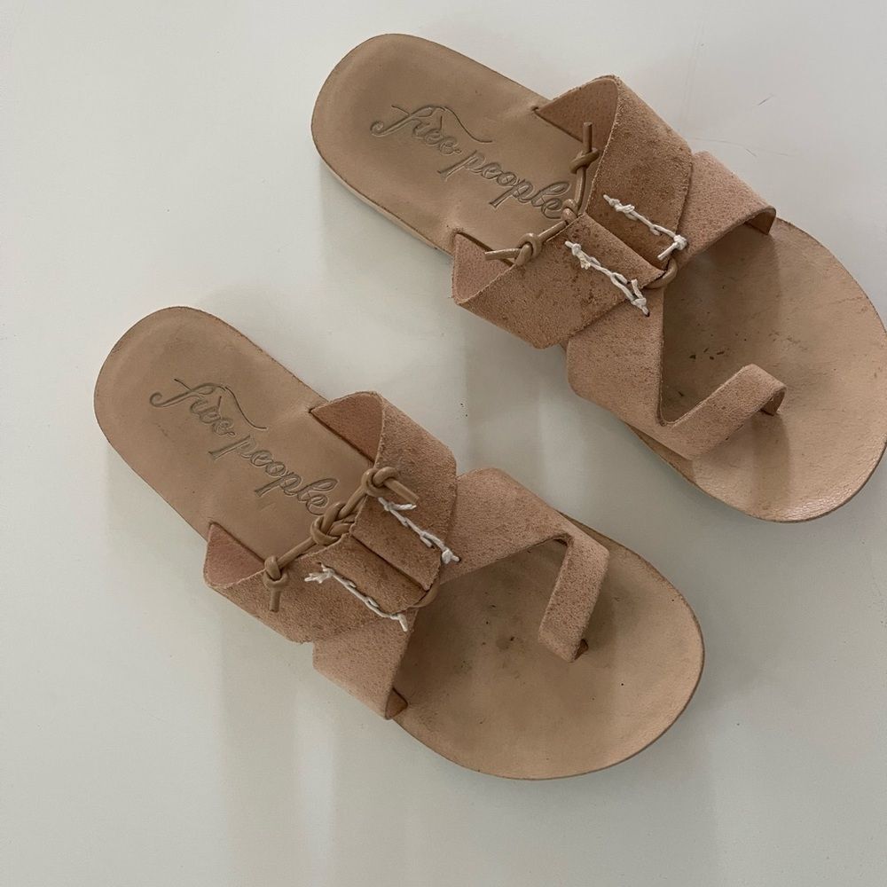 Women Free People Beige Sandal - Picture 2 of 6